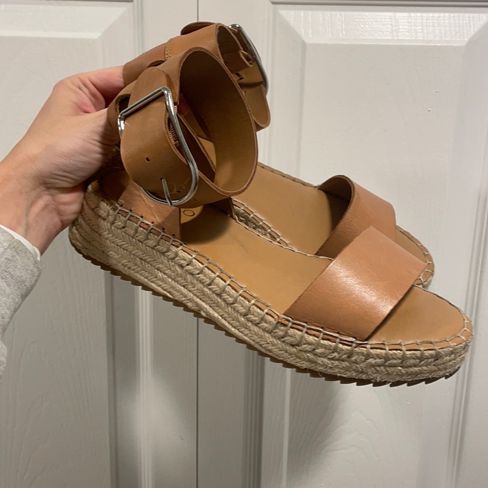 Like new sandals